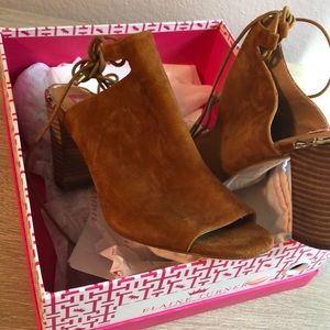 Elaine Turner New Shoes